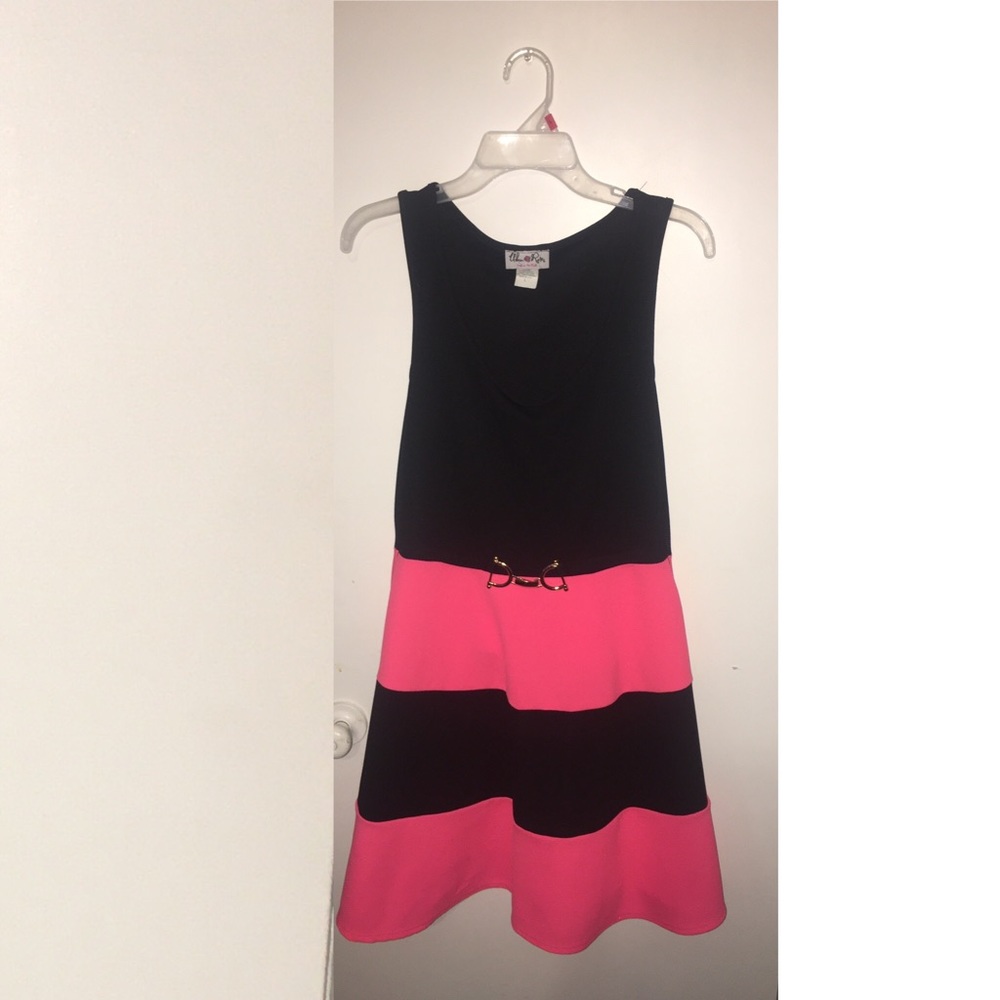 Girls dress juniors size L black and pink EUC